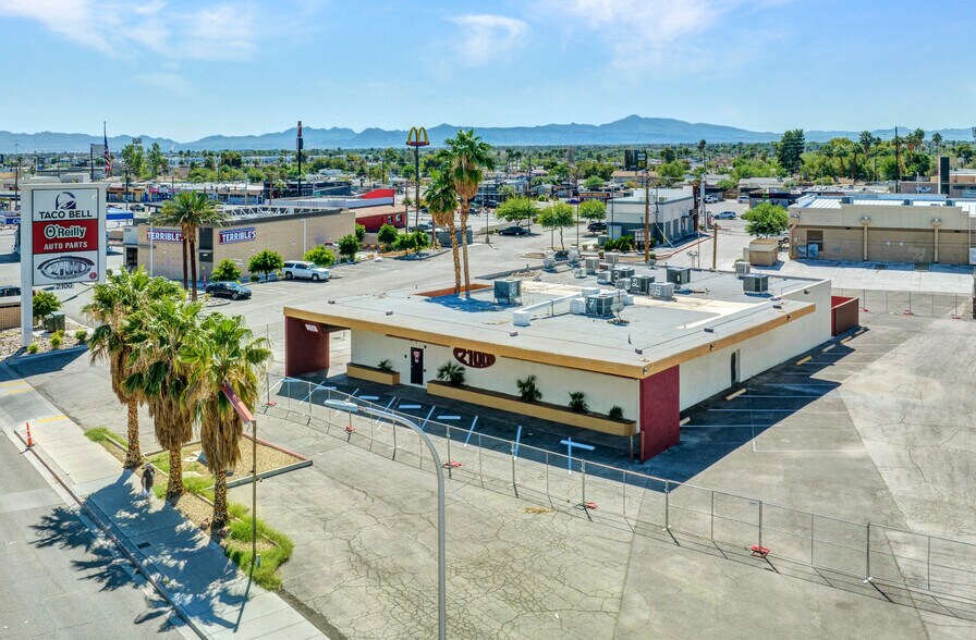 More Photos Of 2100 Fremont St, Las Vegas Restaurant For Lease