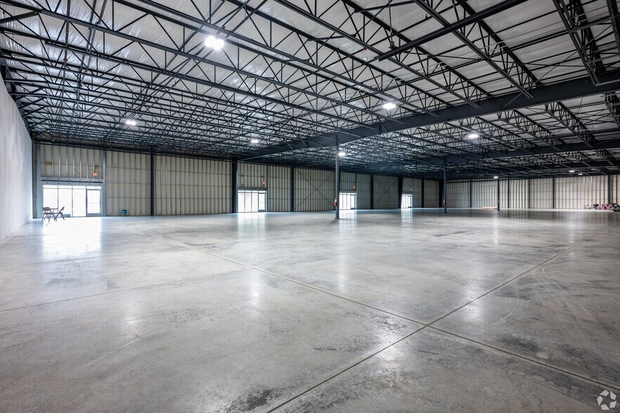 More Photos Of 8229 Tyner Rd, Colfax Flex For Lease