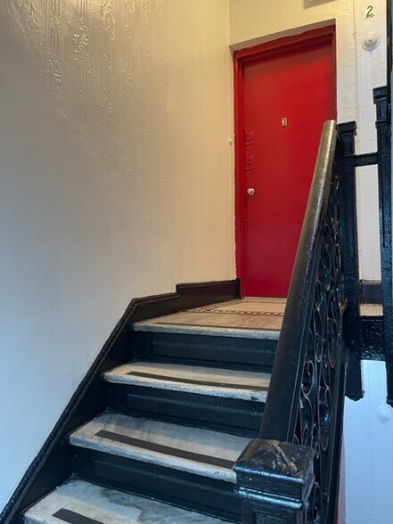 More Photos Of 1219 Elder Ave, Bronx Apartments For Sale