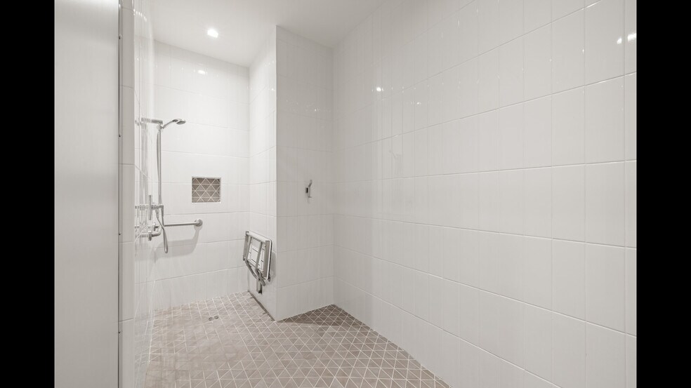 More Photos Of 1900 Aldrich St, Austin Unknown For Lease