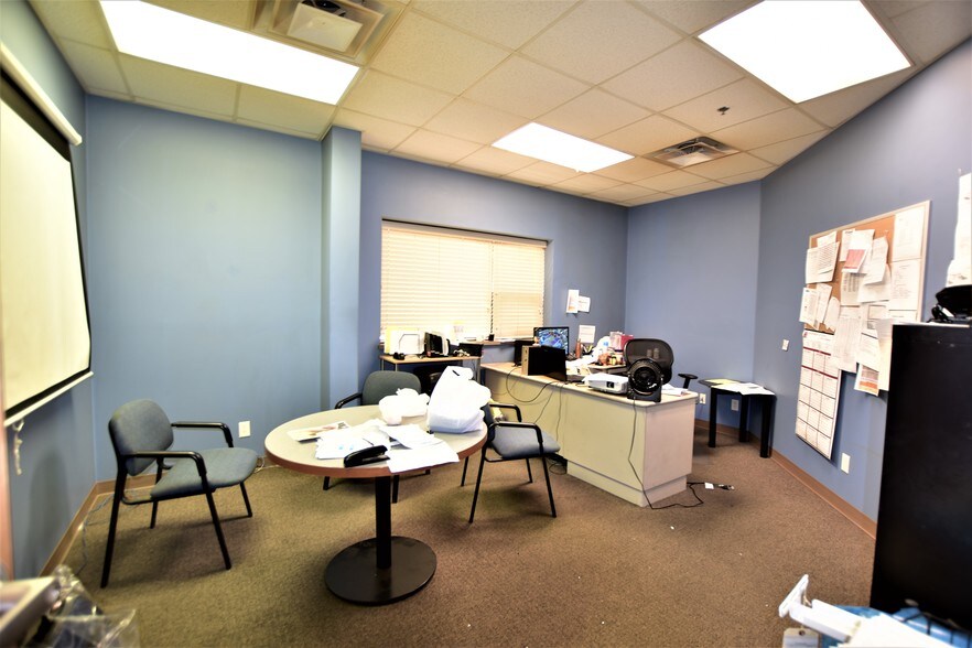 More Photos Of 8167-8197 Clyde Park Ave, Byron Center Warehouse For Lease