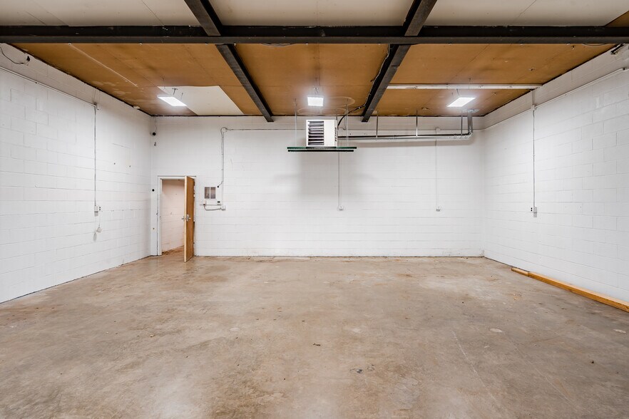 More Photos Of 1512 W Main St, Collegeville Office For Lease