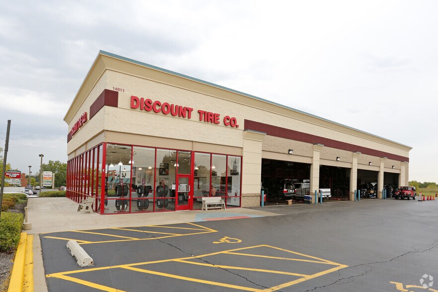 More Photos Of 14011-14065 S Bell Rd, Homer Glen Unknown For Lease