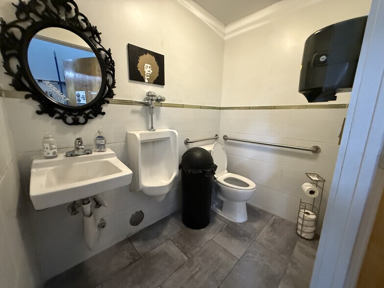 More Photos Of 11300-11354 Wiles Rd, Coral Springs General Retail For Lease