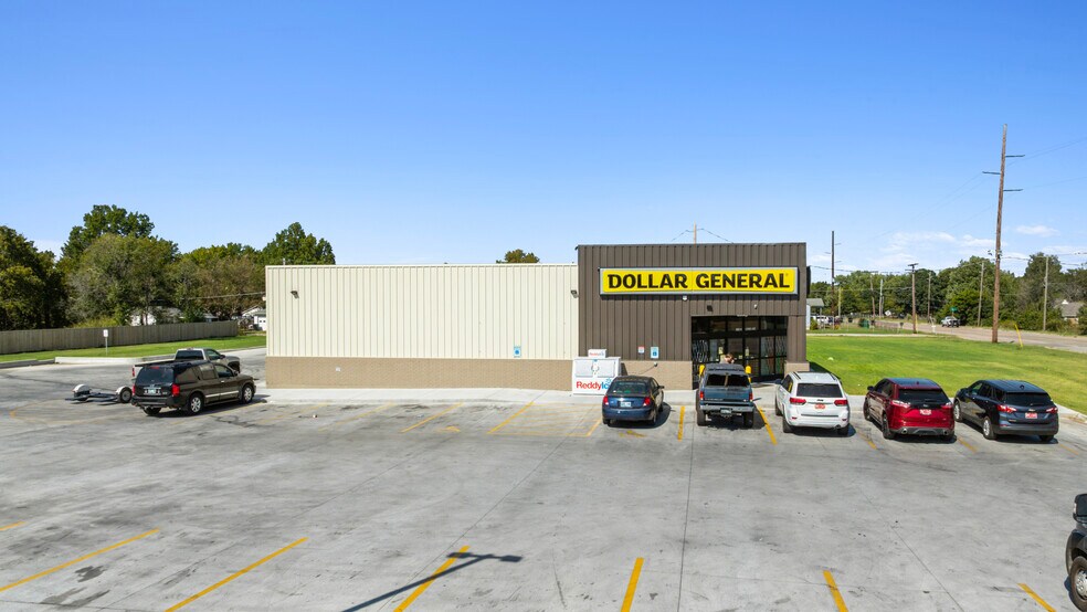 More Photos Of 5602 N Lewis Ave, Tulsa Freestanding For Sale