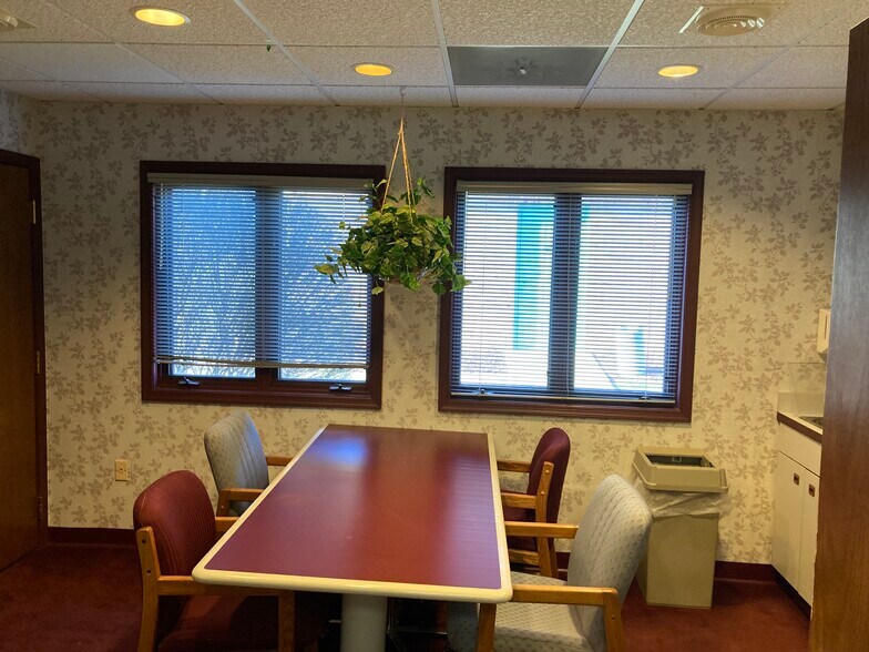 More Photos Of 700 Coventry Dr, Phillipsburg Medical For Sale