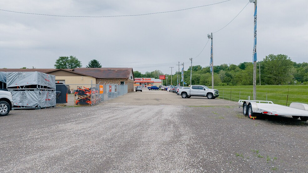 More Photos Of 206 S Carrollton St, Malvern Auto Dealership For Sale