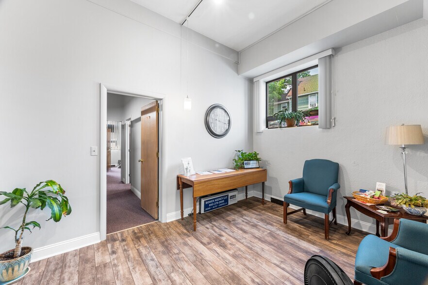 More Photos Of 253-257 Main St, Torrington Office For Sale