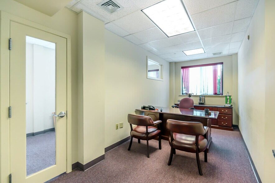 More Photos Of 630 Park St, Stoughton Office For Lease