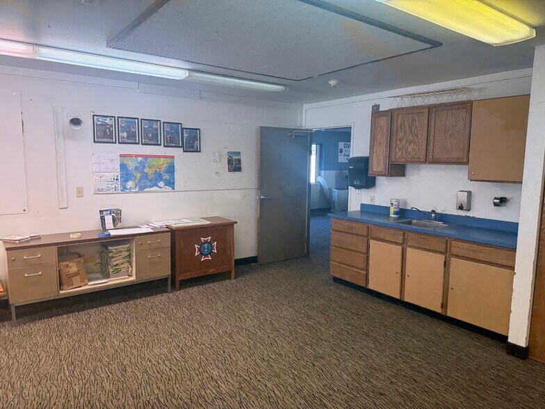 More Photos Of 210 Tacoma St, Grants Pass Rehabilitation Center For Sale