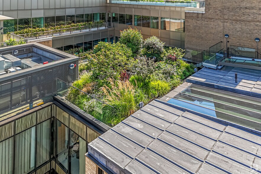 More Photos Of 75 Grosvenor St, London Coworking Space