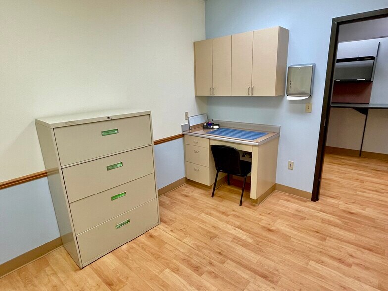 More Photos Of 1125 E Michigan Ave, Battle Creek Unknown For Lease