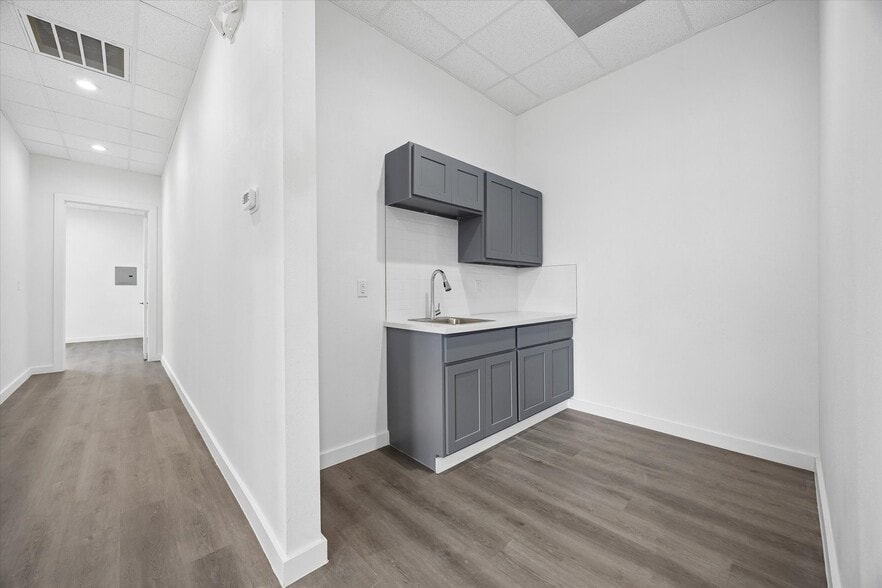 More Photos Of 26621 Cook Field Rd, Katy Loft Creative Space For Lease