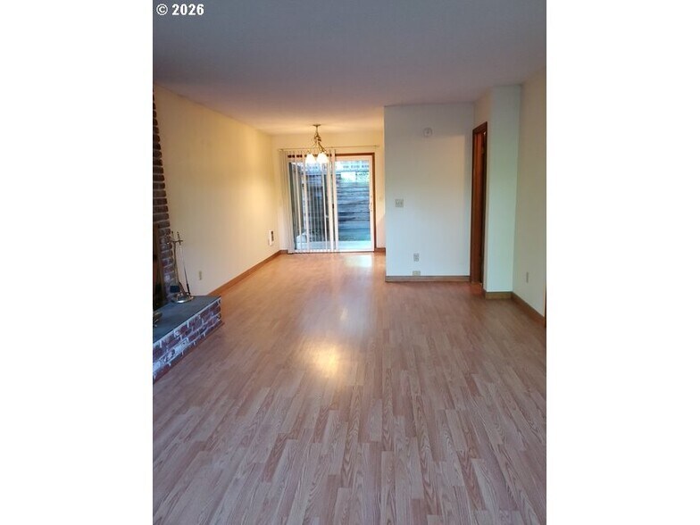 More Photos Of 1607 NE 26th Ave, Portland Apartments For Sale