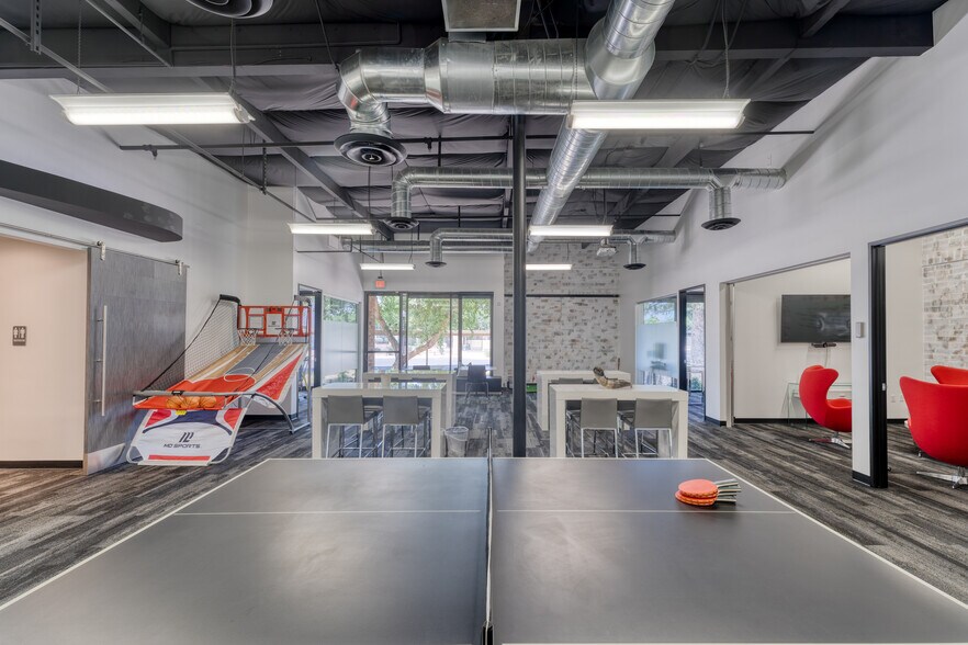 More Photos Of 1830 W University Dr, Tempe Light Distribution For Lease
