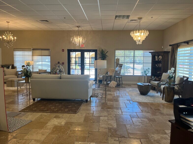 More Photos Of 8205 Natures Way, Lakewood Ranch Storefront Retail Office For Sale