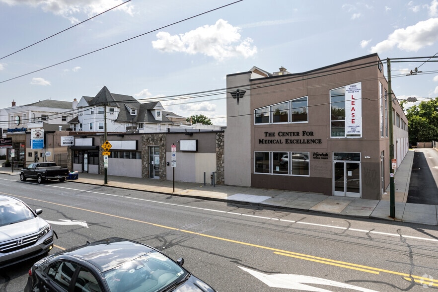 Primary Photo Of 8015-8021 Frankford Ave, Philadelphia Medical For Lease