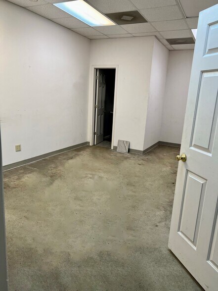 More Photos Of 4073 Highway 51 S, Senatobia Storefront Retail Office For Lease