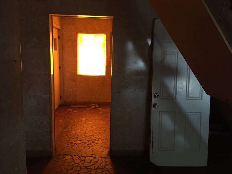 More Photos Of 3201 Crill Ave, Palatka Convenience Store For Sale