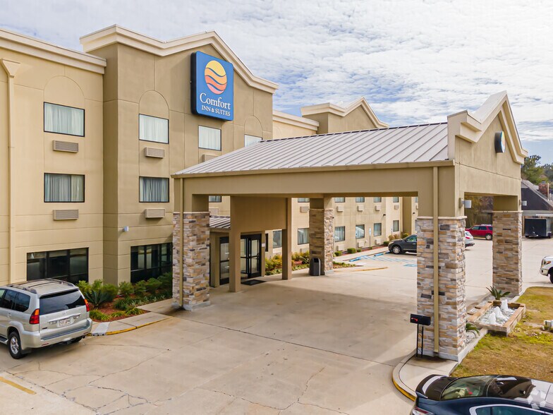 More Photos Of 30 Louis Prima Dr, Covington Hotel For Sale