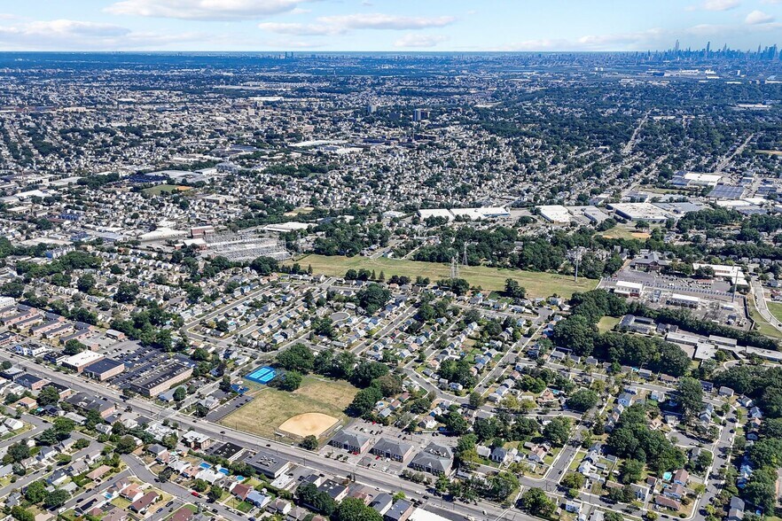 More Photos Of 1115 Clifton Ave, Clifton Medical For Lease