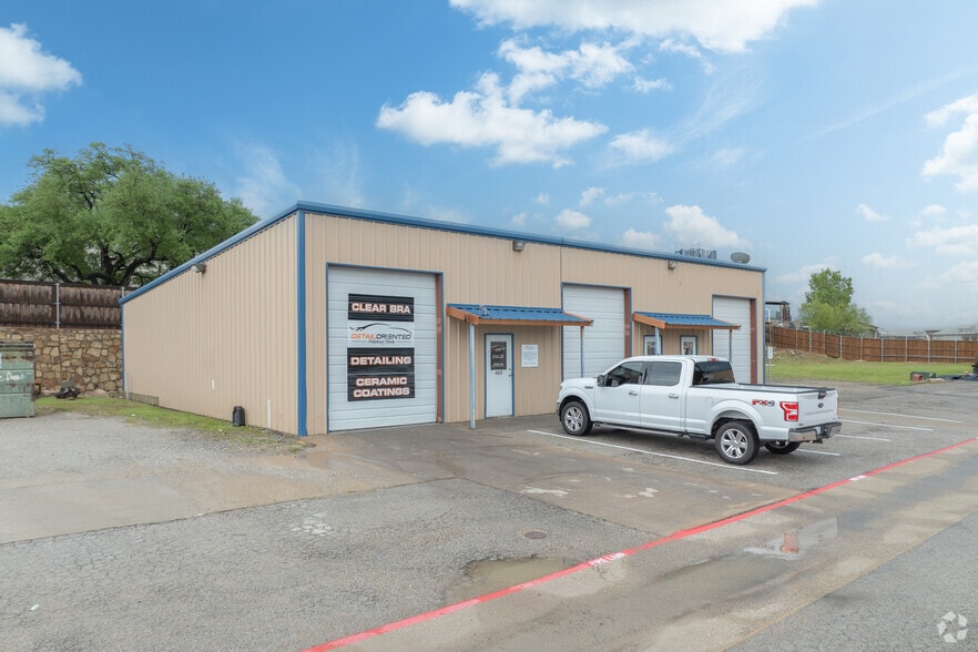 More Photos Of 2602 Fort Worth Hwy, Weatherford Warehouse For Lease