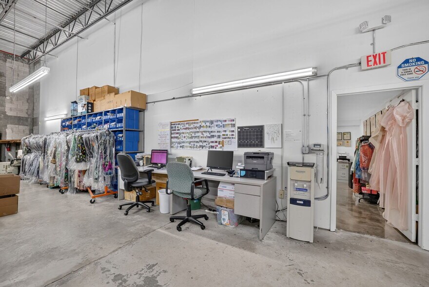 More Photos Of 2202-2204 W 78th St, Hialeah Warehouse For Sale