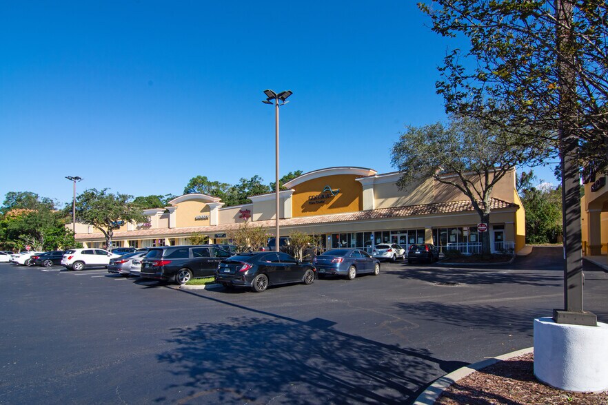 More Photos Of 11-55 University Blvd N, Jacksonville Unknown For Lease