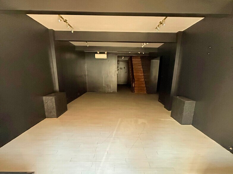 More Photos Of 893-895 N Howard St, Baltimore Storefront For Sale