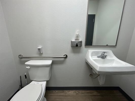 More Photos Of 8218 Casa Verde Rd, Laredo Office For Sale