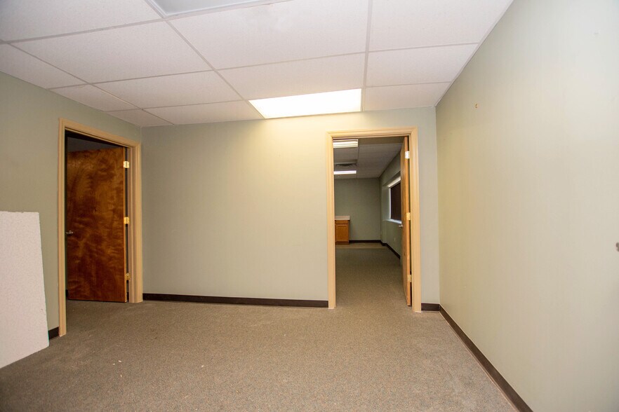 More Photos Of 272 N Bedford Rd, Mount Kisco Office For Sale