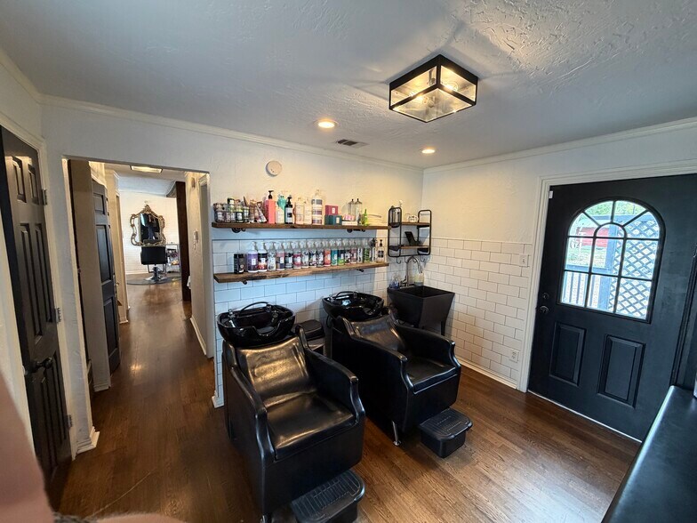 More Photos Of 135 W Olive St, Keller Freestanding For Sale