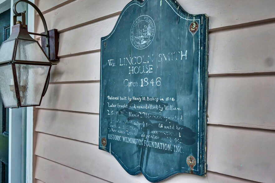 More Photos Of 12 N 5th Ave, Wilmington Office Residential For Sale