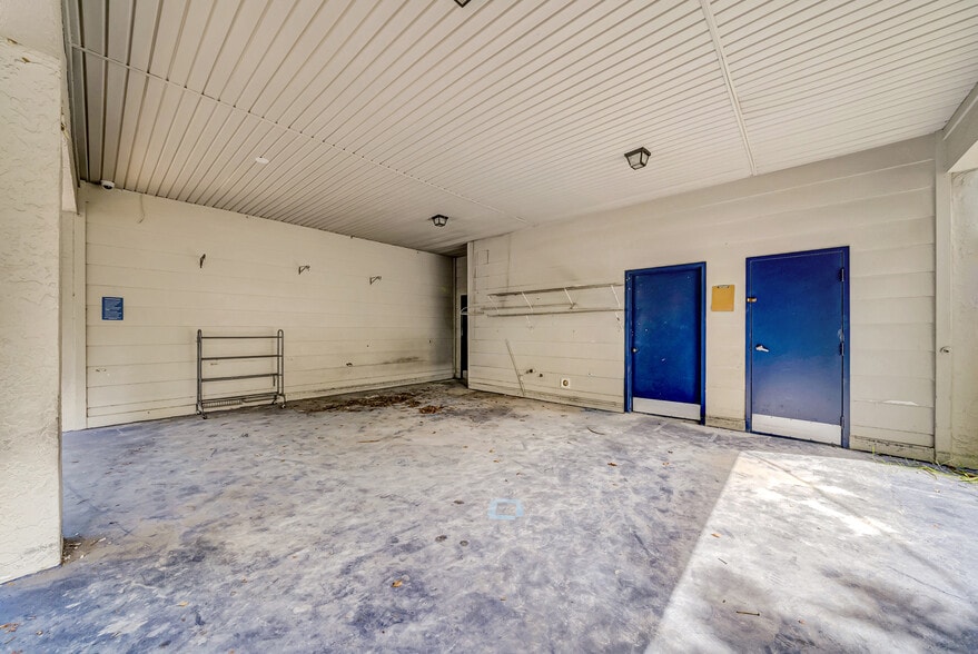 More Photos Of 1419 Sunset Point Rd, Clearwater Office For Sale