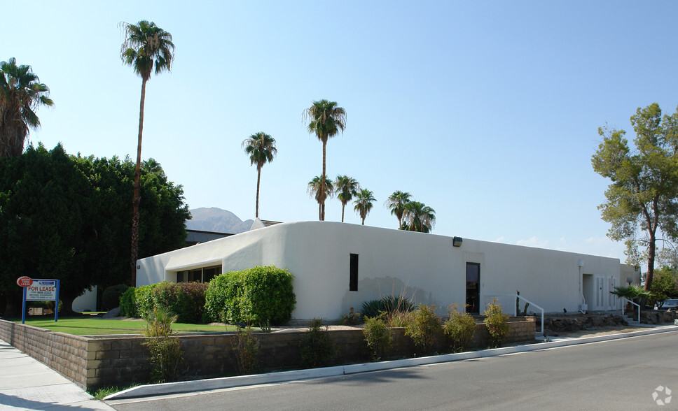 Primary Photo Of 650 E Tahquitz Canyon Way, Palm Springs Office For Lease