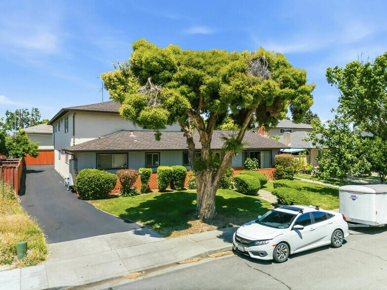 More Photos Of 651 Belladonna Ct, Sunnyvale Apartments For Sale