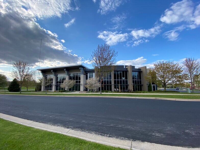 More Photos Of 2655 Research Park Dr, Fitchburg Office For Sale