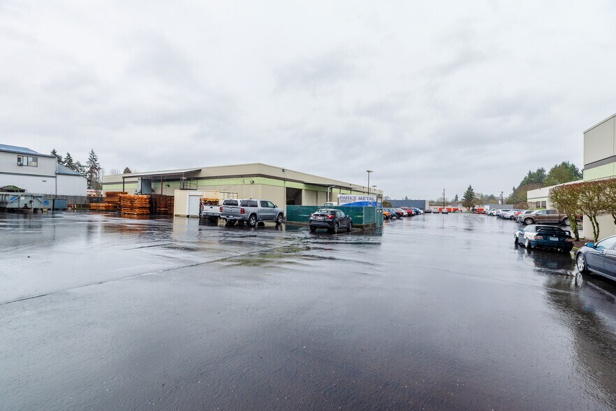 More Photos Of , Beaverton Flex For Sale