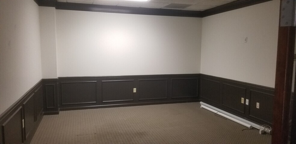 More Photos Of 5730 Oakbrook Pky, Norcross Distribution For Lease