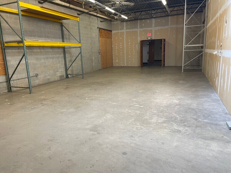 More Photos Of 633-637 Jeffers Cir, Exton Industrial For Sale