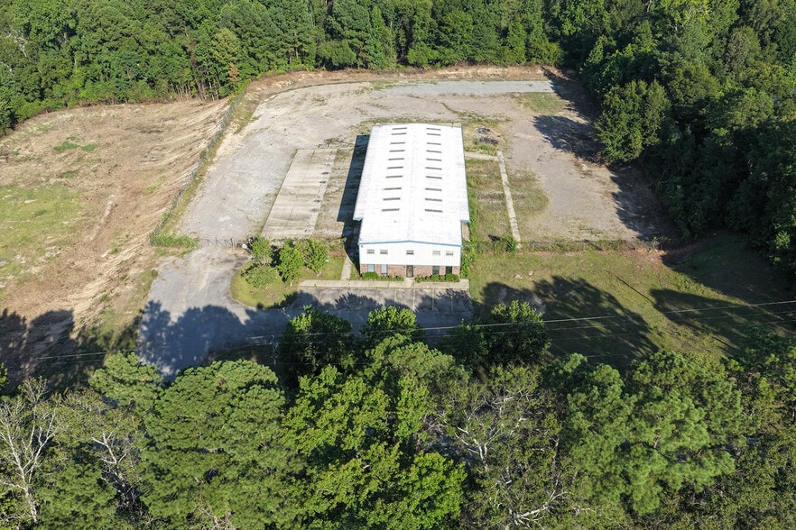 More Photos Of 3956 Goshen Industrial Blvd, Augusta Warehouse For Lease