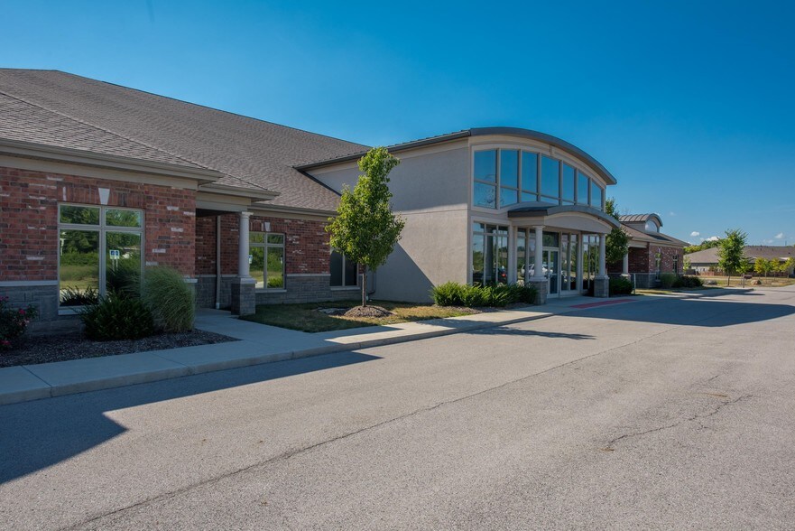 More Photos Of 4525 Wathen Dr, Hilliard Storefront Retail Office For Lease