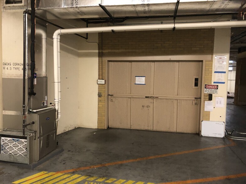 More Photos Of 2 W Wyomissing Ave, Mohnton Manufacturing For Lease
