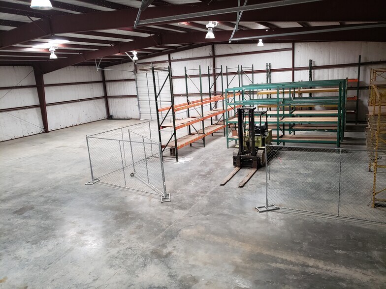 More Photos Of 15856 S Interstate 35, Bruceville Industrial For Lease