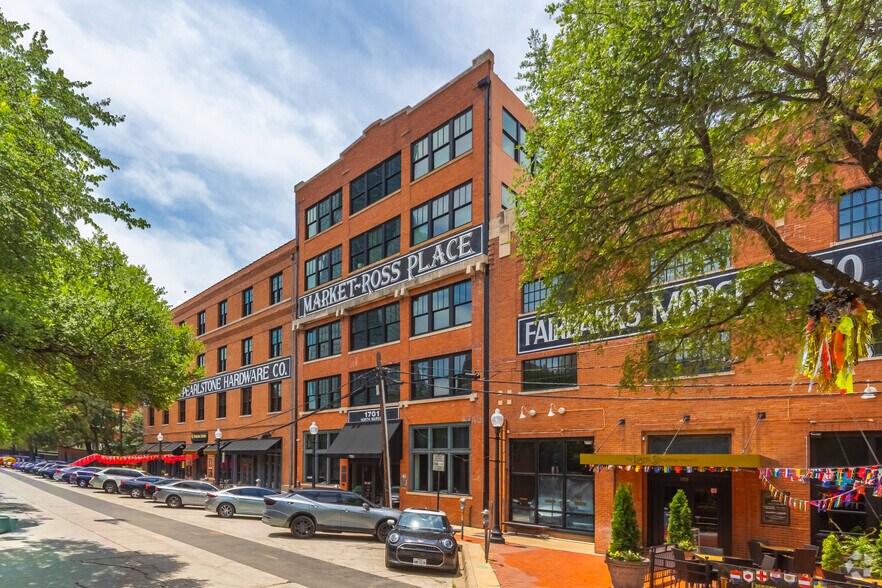 More Photos Of 1701 N Market St, Dallas Loft Creative Space For Lease