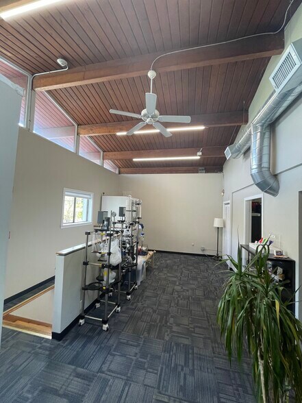 More Photos Of 43 Summer St, Somerville Loft Creative Space For Lease