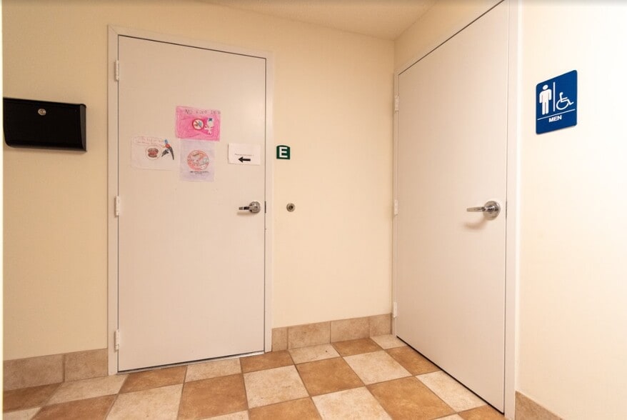 More Photos Of 6408 Brookstone Ln, Fayetteville Medical For Lease