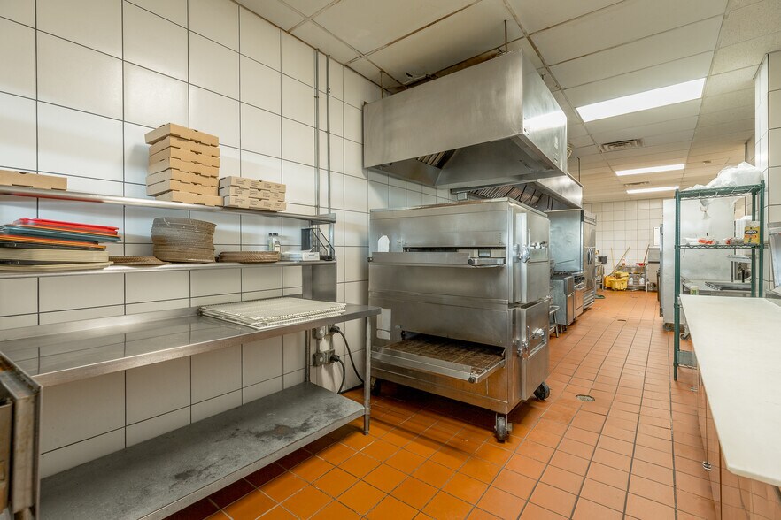 More Photos Of 150 Pearl Dr, LaFayette Restaurant For Sale