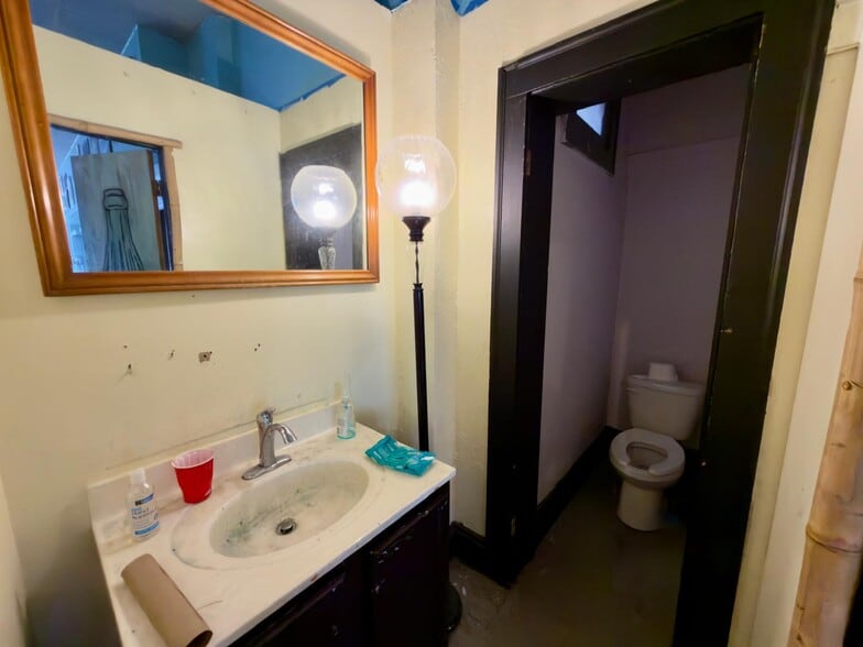 More Photos Of 17020 Madison Ave, Lakewood Flex For Sale
