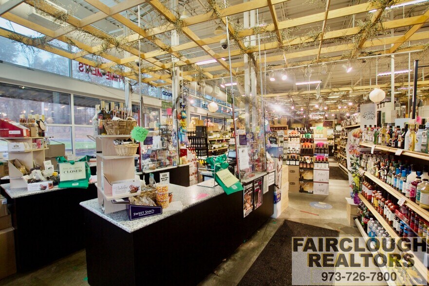 More Photos Of 182 US Highway 206, Flanders General Retail For Sale